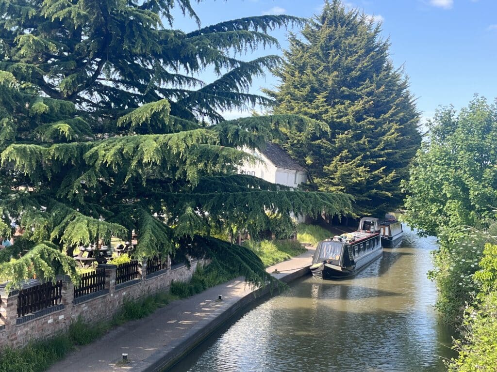 Stratford-upon-Avon Canal towpath
